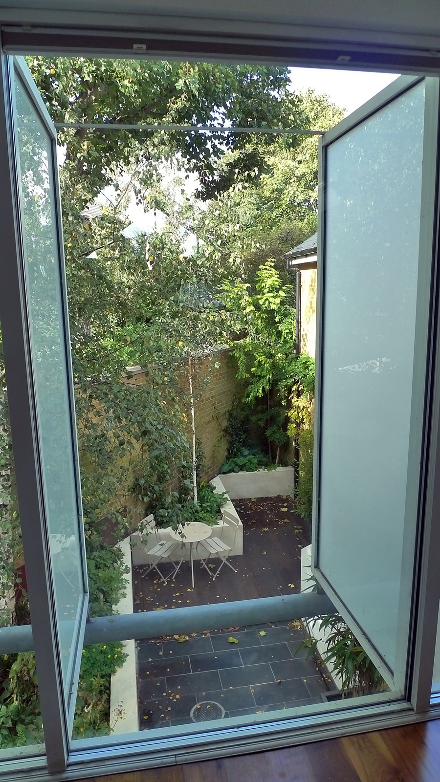 cool minimlaist modern garden design balham clapham battersea london