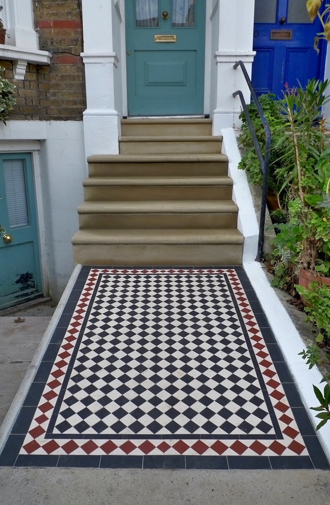 bull-nose-rounded-yorkstone-steps-and-victorian-mosaic-tile-path-south-east-london.JPG