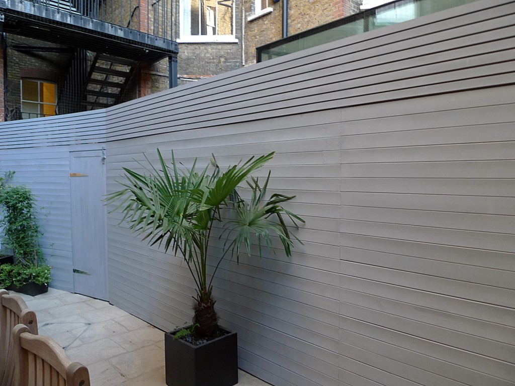 grey closed board fence and privacy screen trellis fulham and chelsea london (2)
